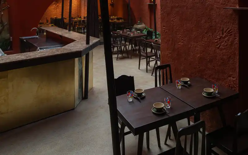 Thi Công Sàn Terrazzo Sỏi Polymer